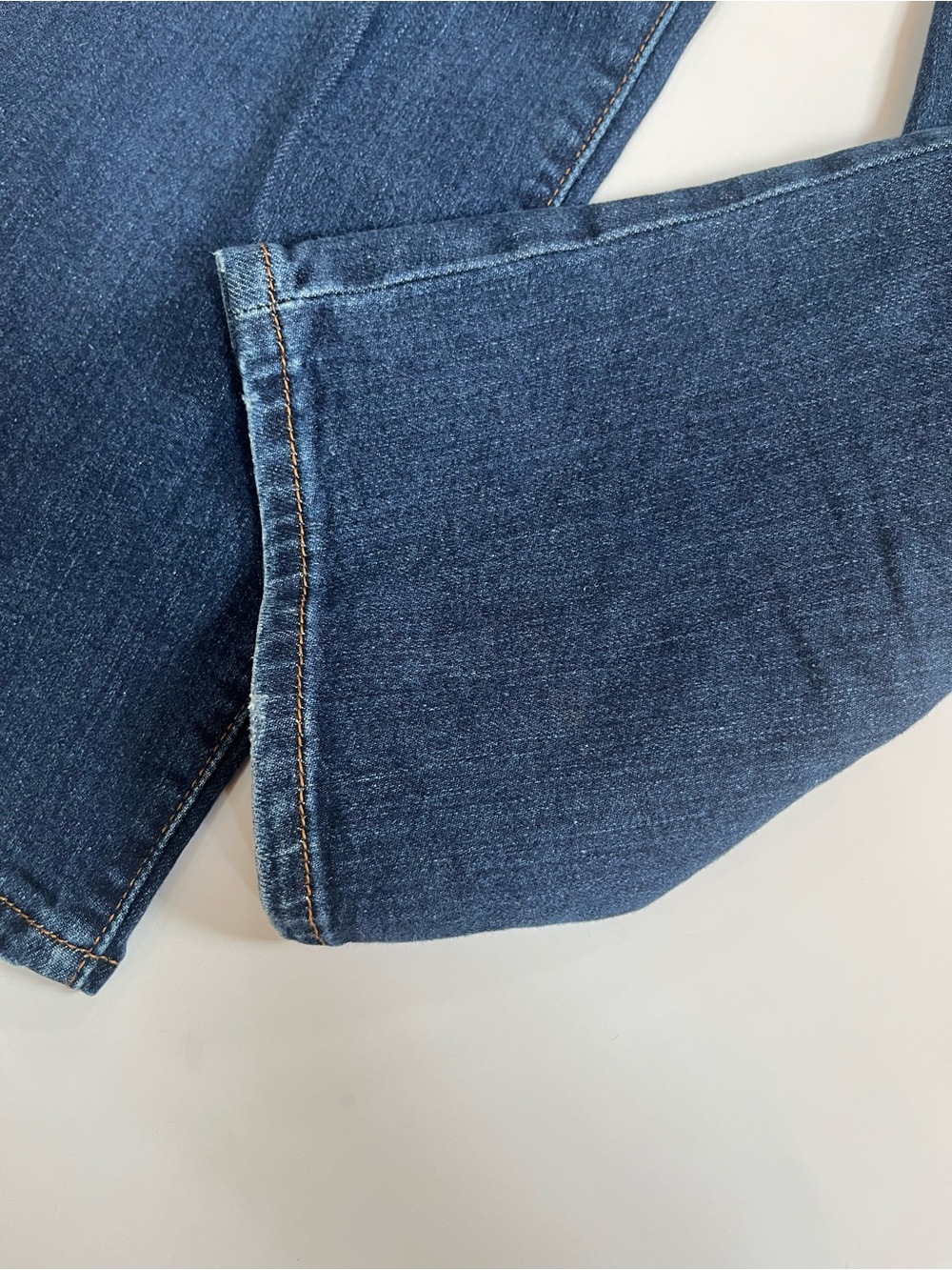 Levi's Indigo Wash Wide Ribcage Straight Ankle Cropped High Rise Denim Jeans - Picture 9 of 12